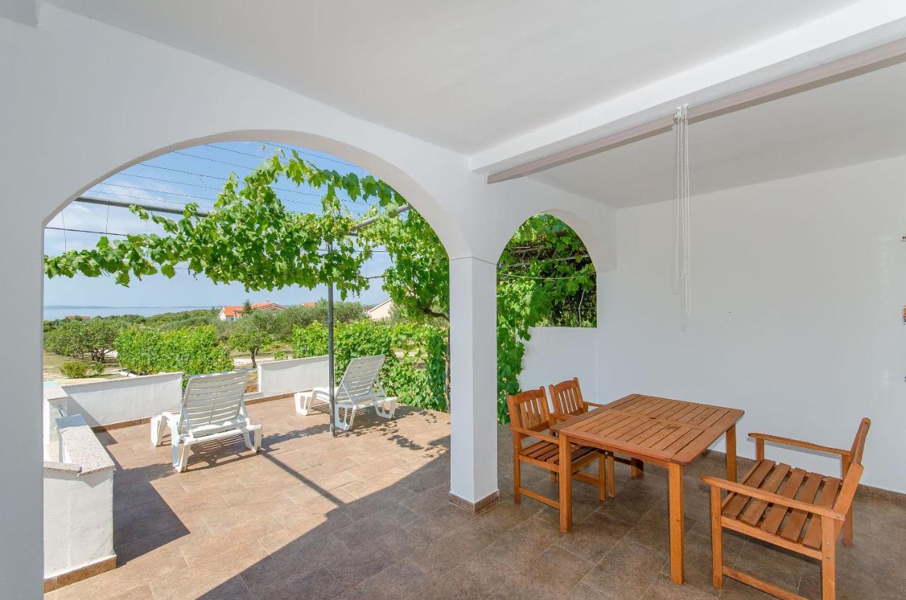 Apartments Goran Vir Exterior photo