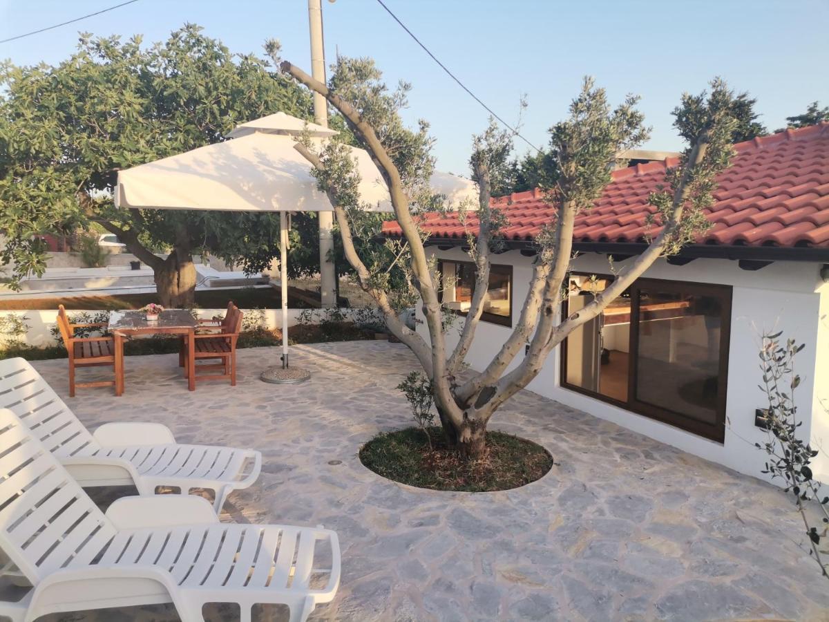 Apartments Goran Vir Exterior photo