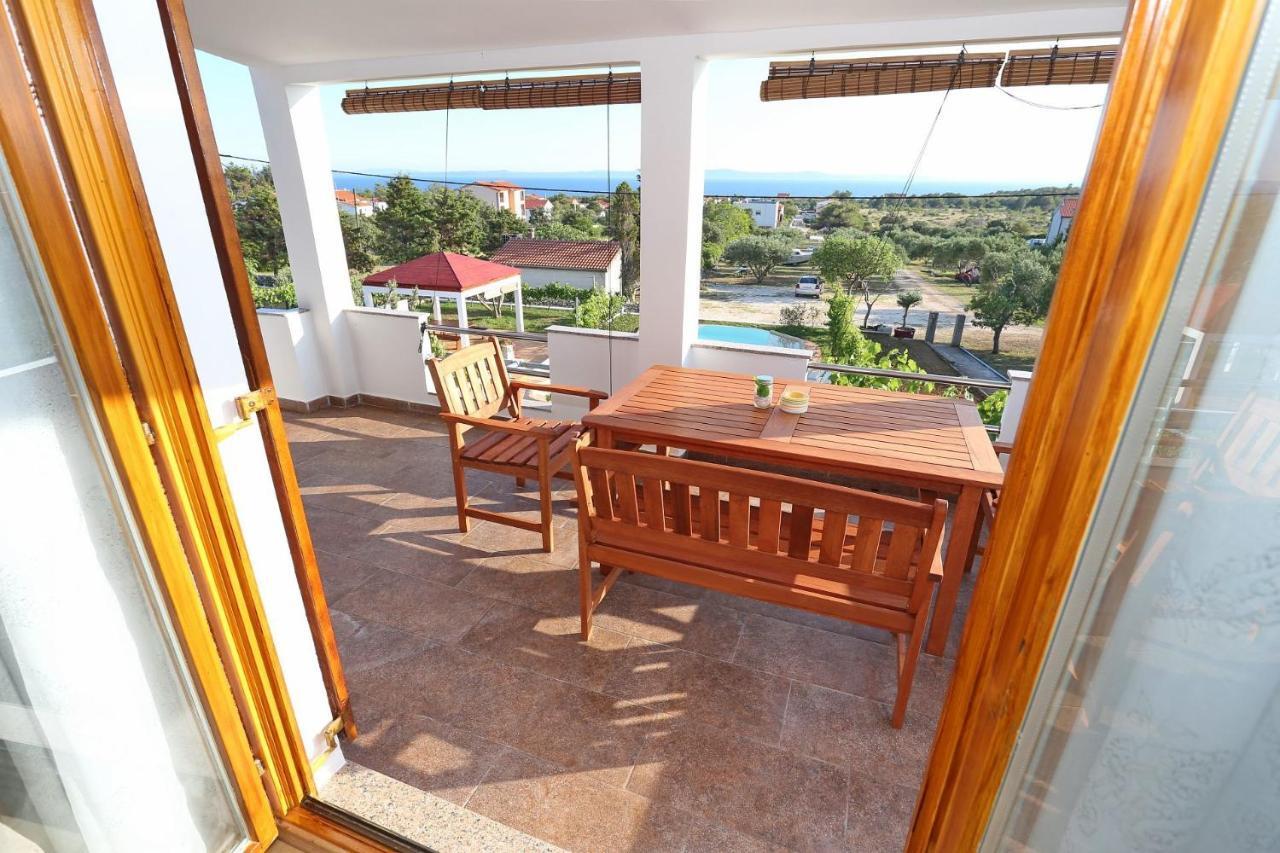 Apartments Goran Vir Exterior photo