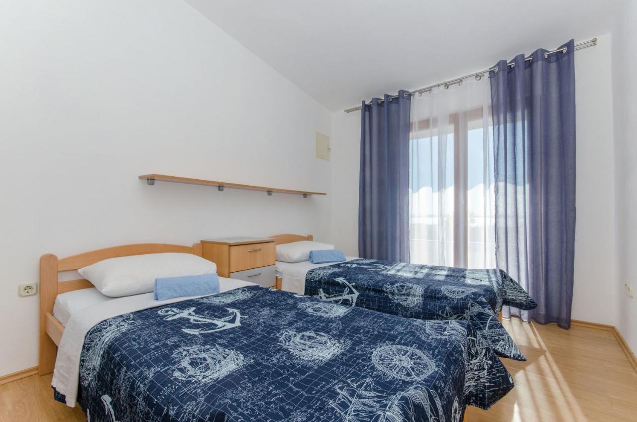 Apartments Goran Vir Exterior photo