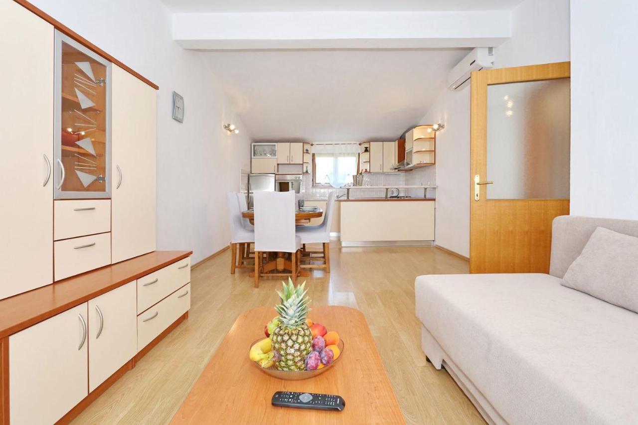 Apartments Goran Vir Exterior photo